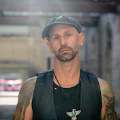 Profile Picture of Jeremy Joyce (@JeremyJoyce) on Youtube