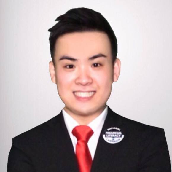 Profile Picture of Donny Tsai (@donnymanee) on Poshmark