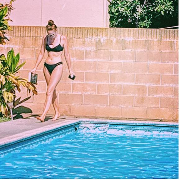 Profile Picture of Kelsey Sansenbach (@i4life) on Poshmark