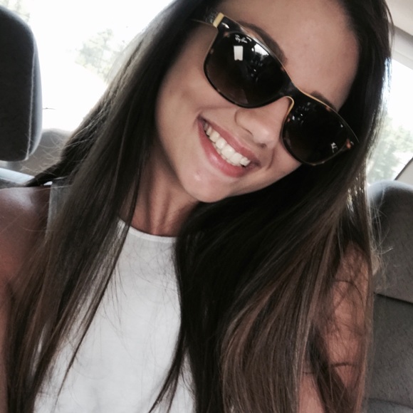 Savannah Stephenson - Poshmark Profile Picture of Savannah Stephenson (@stephensonmarie) on Poshmark
