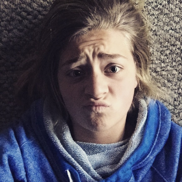 Profile Picture of Lacey Meyer (@laceymeyer22) on Poshmark