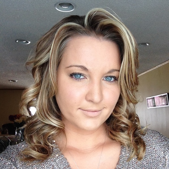 Profile Picture of Brittney Garman (@bgarm15) on Poshmark