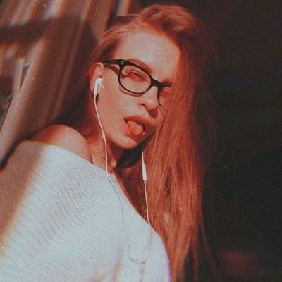 Profile Picture of Julia Makarenkova (@5cX6pJdQnhZ8m9X) on Twitter