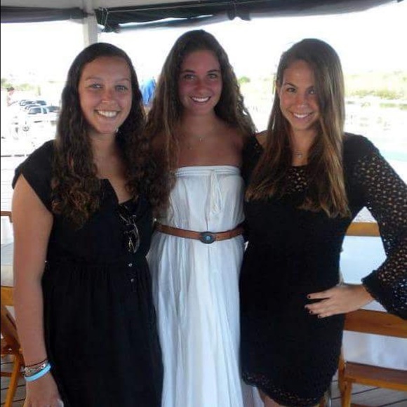Profile Picture of Hallie Sullivan (@hbs393) on Poshmark