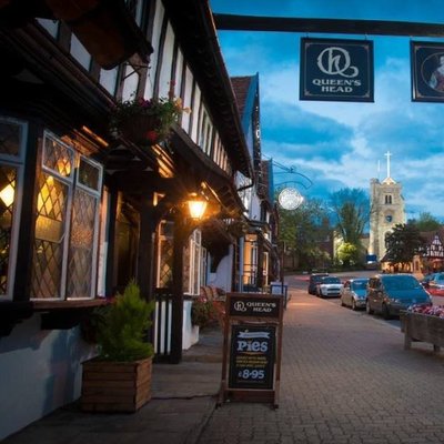 Profile Picture of Queens Head Pinner (@QueensHeadPinn) on Twitter
