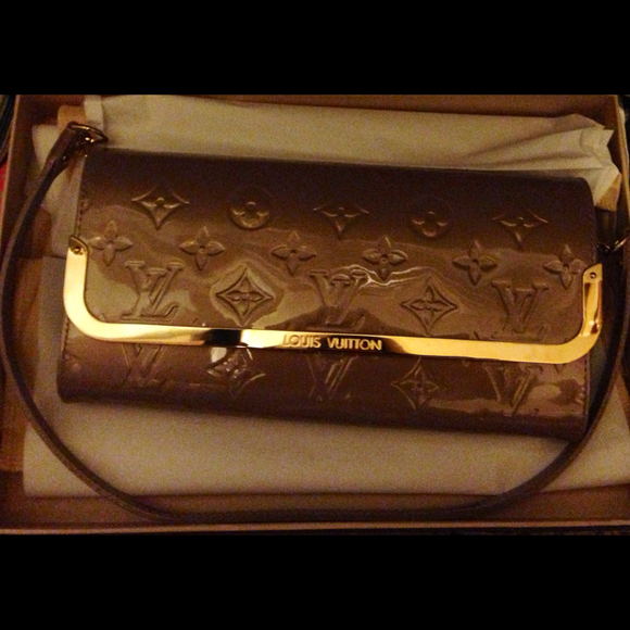 Profile Picture of Terri Colachis (@tlcwalker7) on Poshmark