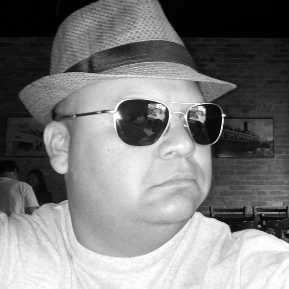 Profile Picture of Rene Valdivia (@gusgus21) on Poshmark