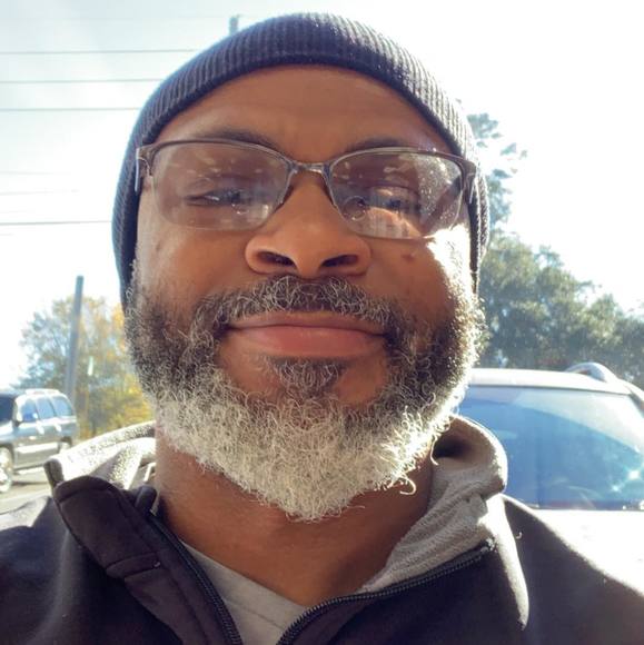 Profile Picture of David Grady (@gradytech) on Poshmark