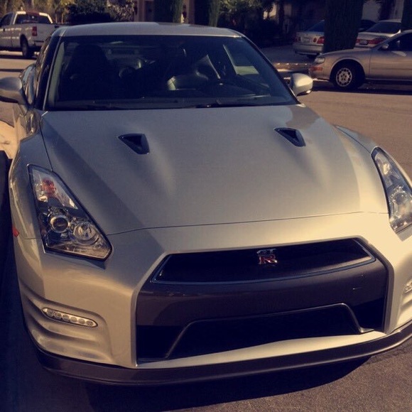 Profile Picture of Carlos Pompa (@karrlos69) on Poshmark