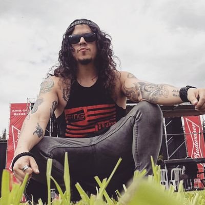 Profile Picture of Charlie Parra (@charlieparra) on Twitter