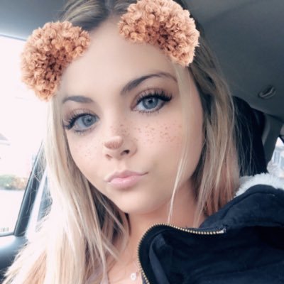 Profile Picture of Alexa Saunders (@alexasaunders15) on Twitter