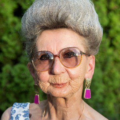 Rebecca Everett - Twitter Profile Picture of Rebecca Everett (@rebecca77112) on Twitter