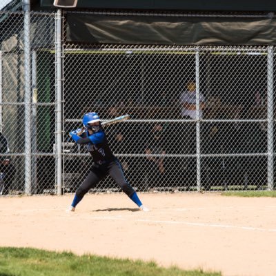 Profile Picture of Leah Falk (@falk_leah) on Twitter