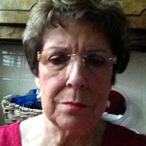Profile Picture of Ruth Deason (@ruthdeason) on Poshmark