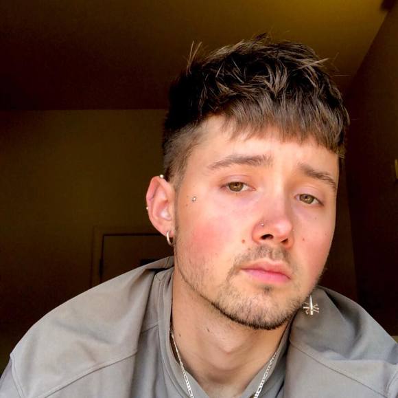 Profile Picture of Thad Smith (@thadsmith13) on Poshmark