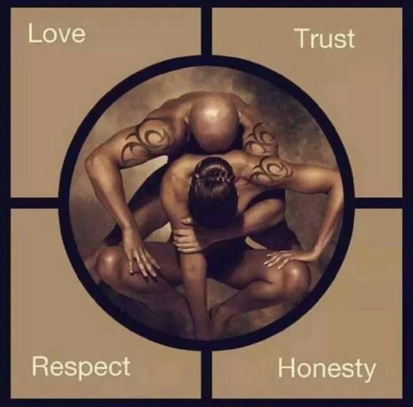 Profile Picture of Renalda Barlatier (@renalda12) on Poshmark