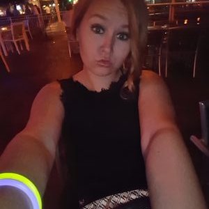 Profile Picture of Brigitte Textor (@btextor6615) on Twitter