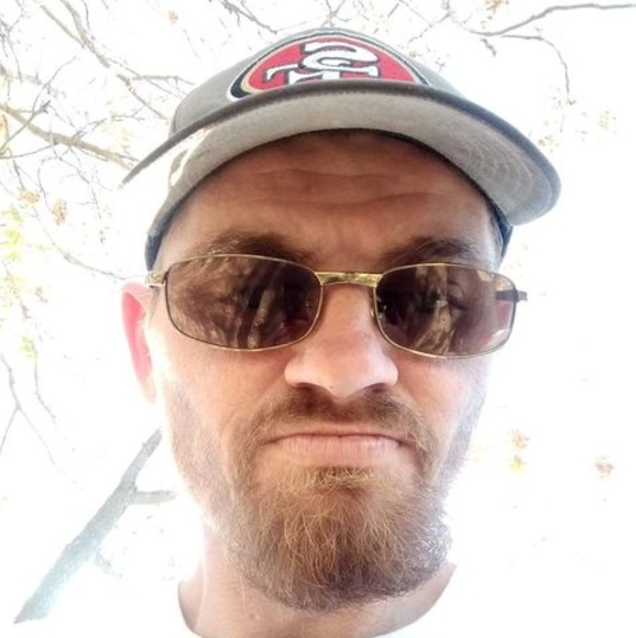 Profile Picture of Jason Moles sr. (@jmolessr) on Poshmark