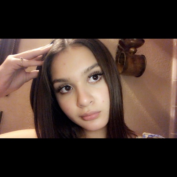 Profile Picture of Marisol Calvillo (@choll09) on Poshmark