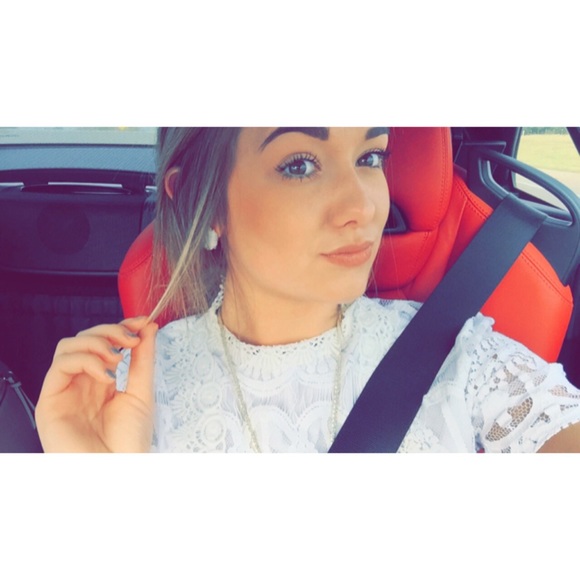 Profile Picture of Shaunee Wiley (@shauneewiley) on Poshmark