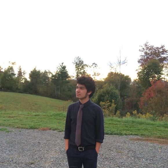 Profile Picture of Omar Calvillo (@omarion3) on Poshmark
