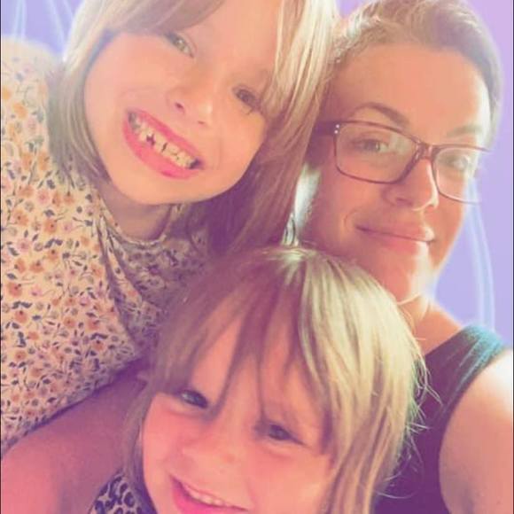 Nicolle Fox - Poshmark Profile Picture of Nicolle Fox (@foxnicolle) on Poshmark