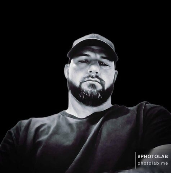 Profile Picture of Jake Mcleod (@hjakemcleod83) on Poshmark
