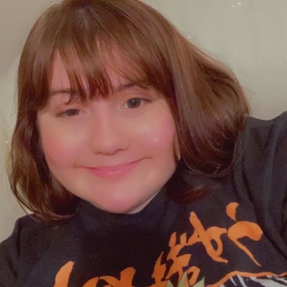 Profile Picture of Alyssa Albair (@aalbair) on Poshmark