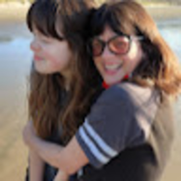 Profile Picture of Susan Danehy (@susan_danehy) on Poshmark