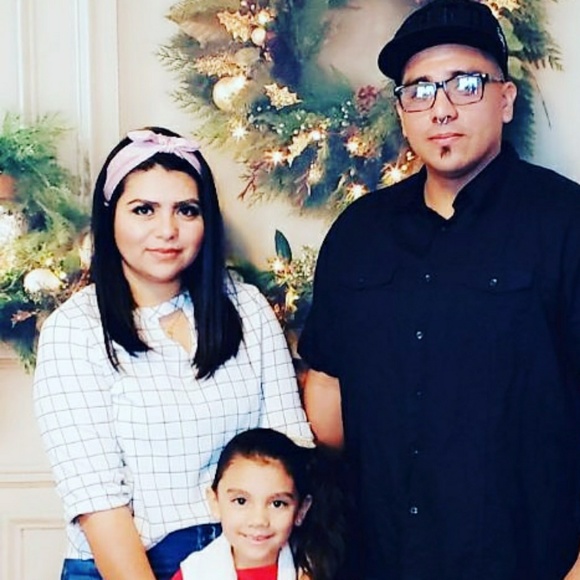 Profile Picture of Richard Vasquez (@nellysamia23) on Poshmark