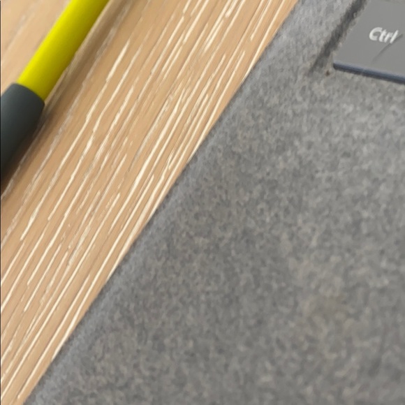 Profile Picture of Julian Gines (@jugedaman) on Poshmark