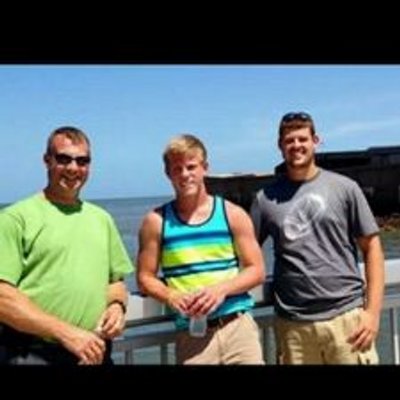 Profile Picture of Bradley Hollis (@team_ice_55) on Twitter