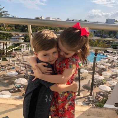 Profile Picture of Gillian Glenn (@GillGlenn) on Twitter