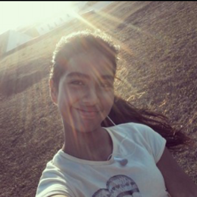 Profile Picture of Julia Maciel (@juliamaciel0123) on Twitter