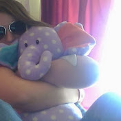 Profile Picture of Phoebe Garcia (@phoebee.2393) on Youtube