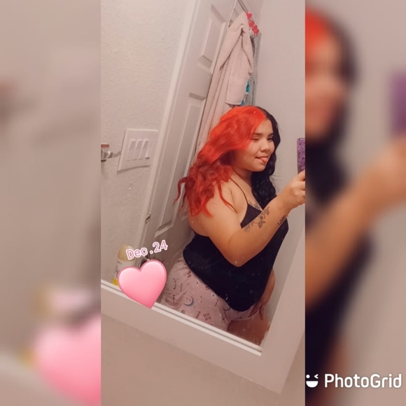 Profile Picture of Lido Renaa (@lidorenaa) on Poshmark