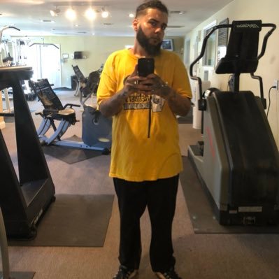 Profile Picture of James Pagan (@jp_the_weirdo) on Twitter