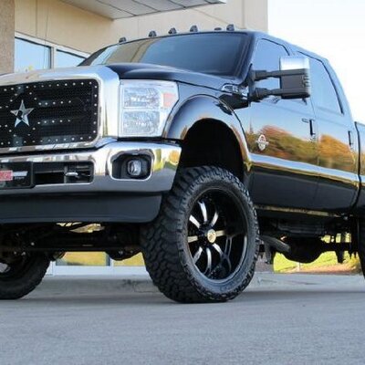 Profile Picture of Howard Beasley (@Windsor_Custom) on Twitter