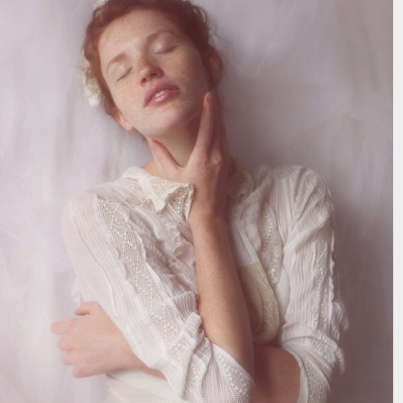 Profile Picture of Wei Qian (@crystalcrystal1) on Poshmark