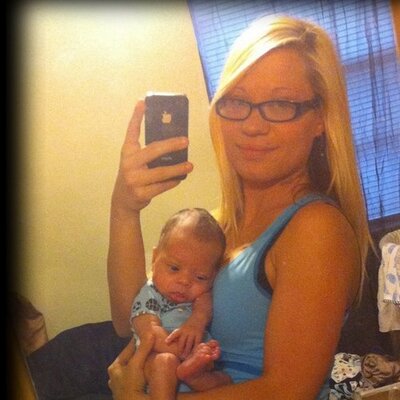 Profile Picture of Crystal Tooley (@TheOneNOnlyyy) on Twitter