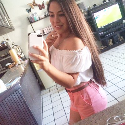 Profile Picture of Cynthia Aguirre (@ara_cynthia) on Twitter