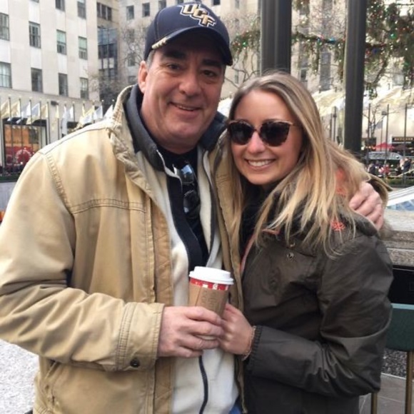 Profile Picture of Ken Reid (@kenreid661) on Poshmark