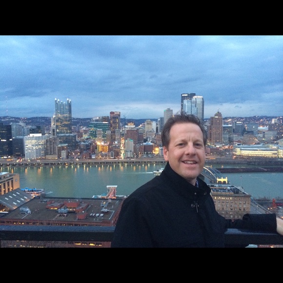 Profile Picture of Mike Hemmeter (@mhemmeter) on Poshmark