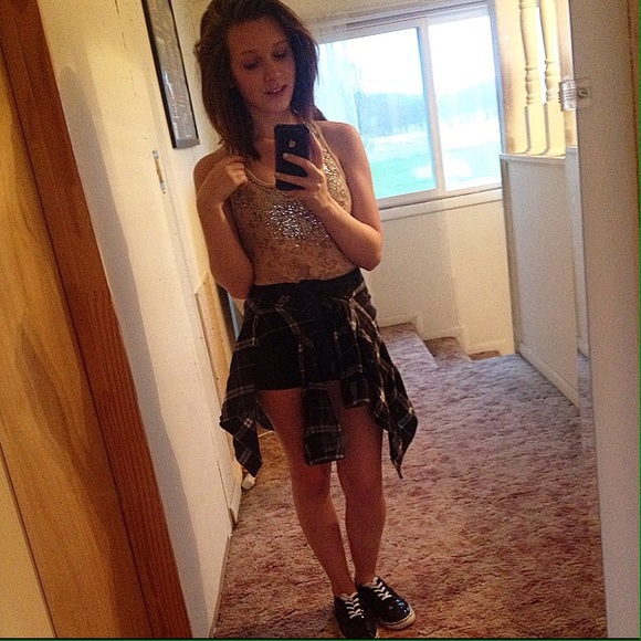 Profile Picture of Madison Olson (@xomadisonmarie) on Poshmark