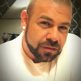 Profile Picture of James Struve (@JamesStruve2) on Twitter