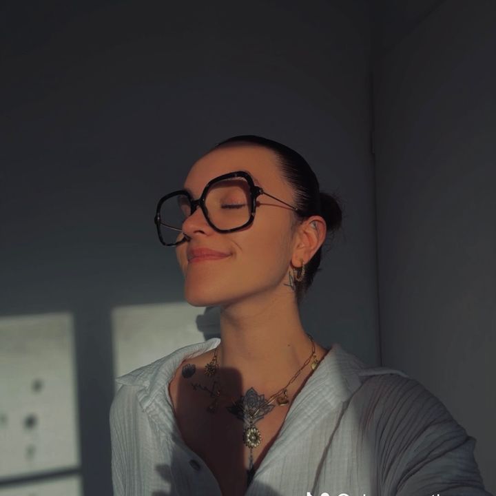 Profile Picture of Clémence Thomas (@clemencethomas) on Tiktok
