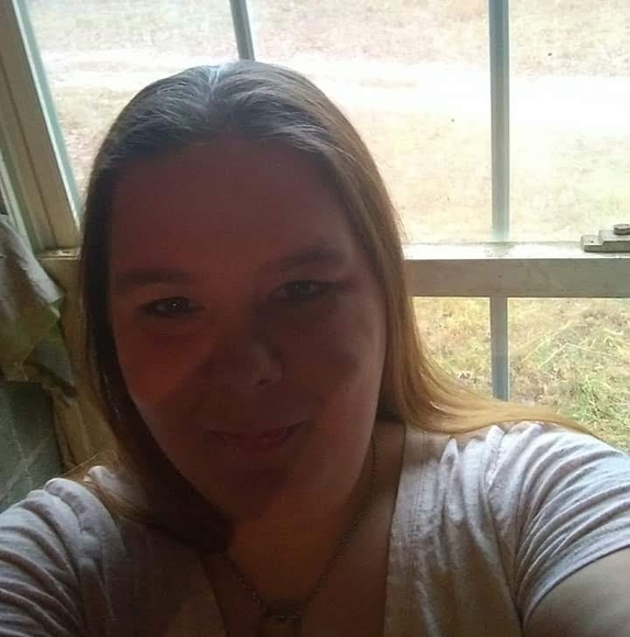 Profile Picture of Christina Deviney (@blackrose197334) on Poshmark