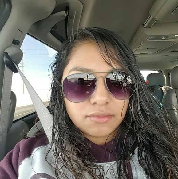 Profile Picture of Mayte Ramirez (@mayter23) on Poshmark