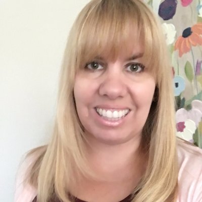 Profile Picture of Mia Matthews (@MiaMuses) on Twitter