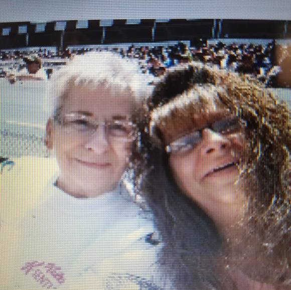 Profile Picture of Lisa Wheeler (@liser67) on Poshmark